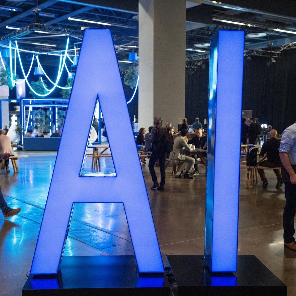 Some public service jobs will be cut as Ottawa adopts AI: chief data officer